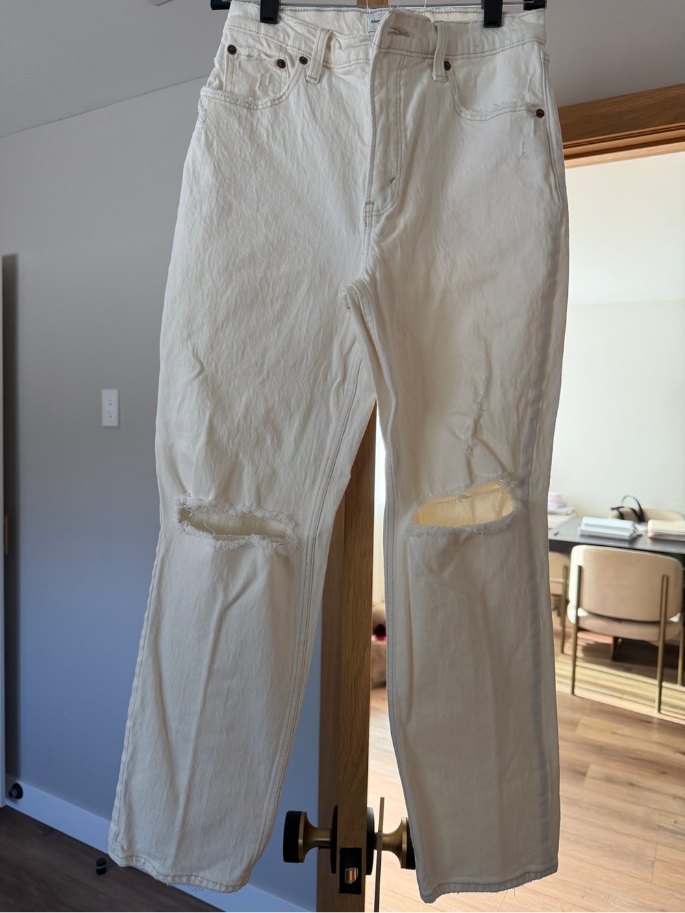 Abercrombie & Fitch White High-Rise Straight Jeans